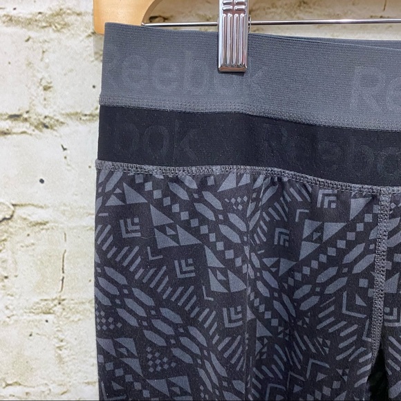 Reebok Black Gray Patterned Athletic Leggings - Picture 2 of 6